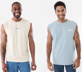 Graphic+Curved+Hem+Muscle