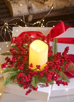 Myer-Giftorium-Heirloom-Plastic-Berries-Foliage-Hurricane on sale