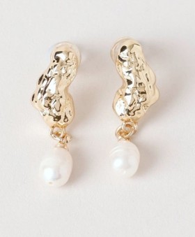 Basque-Gold-and-Pearl-Drop-Earring on sale