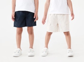 Linen-Cargo-Shorts on sale