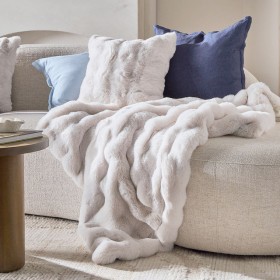 Prague+Faux+Fur+Throw+by+M.U.S.E.