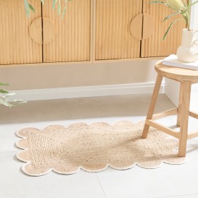 Aria+Scalloped+Natural%2FWhite+Jute+Indoor+Mat+by+Habitat