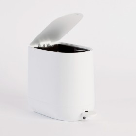 Denver+White+Bathroom+Accessories+by+Habitat