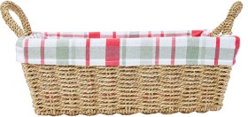 Christmas+Basket+with+Printed+Liner