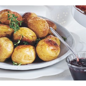 Woolworths-Gold-Duck-Fat-Potatoes-with-Truffle-Butter-500g-Pack on sale