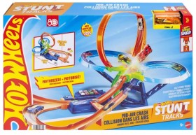 Hot-Wheels-Stunt-Tracks-Mid-Air-Crash-Playset on sale