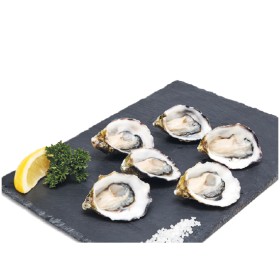 Australian-Fresh-Dozen-Pacific-Oysters on sale