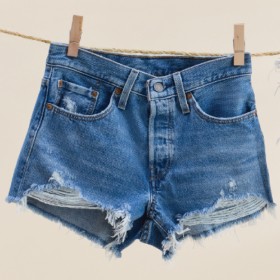 Levi%26rsquo%3Bs+501%26reg%3B+Original+Short+-+Oxnard+Athens+Mid