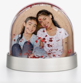 Heart-Glitter-Globe on sale