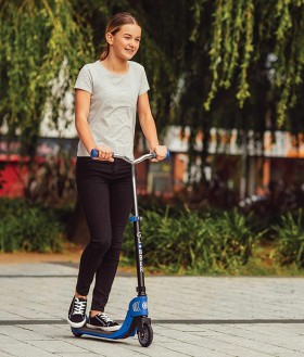 Globber-Flow-125-Scooter-Lights-Blue on sale