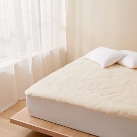 Wool-Underblanket on sale