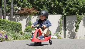 Swifte-Twista-Swing-Car-Blaze-Red on sale