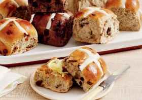 Coles+Hot+Cross+Buns+3+Pack%2C+6+Pack+or+9+Pack