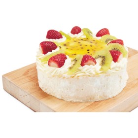 Pavlova+Decorated+with+Fresh+Cream+%26ndash%3B+From+the+Bakery+Fridge
