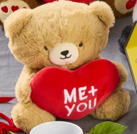 Valentine%26%23039%3Bs+Bear+With+Candy+Heart