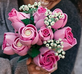 LEGO-Bouquet-of-Pink-Roses-10374 on sale