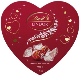 Lindt-Lindor-Heart-Gift-Box-147g on sale