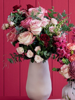 Queen-B-Traditional-Bouquet on sale