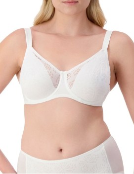 Triumph-Bras on sale