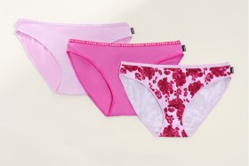 Bonds-3-Packs on sale