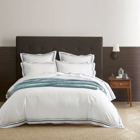 Cambridge-Quilt-Cover on sale