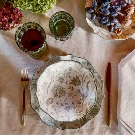 Avignon-Dining on sale