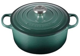 Le-Creuset-Signature-24cm42Lt-Round-Casserole-Artichaut on sale