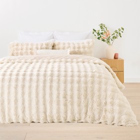 Faux+Fur+Quilt+Cover+Set+-+Queen+Bed%2C+Beige