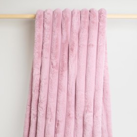 Vue-Chunky-Rib-Blanket-Pink on sale