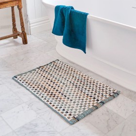 Oli-Bath-Mat on sale