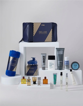 True+Essentials+Myer+Deluxe+Bag+of+Men%26%23039%3Bs+Grooming