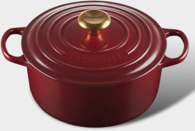 Le-Creuset-Garnet-Range on sale