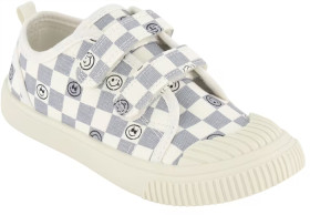 Junior-Casual-Shoes on sale