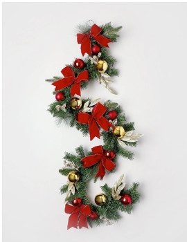 Myer+Giftorium+Bow%2C+Bauble+%26amp%3B+Leaves+Garland